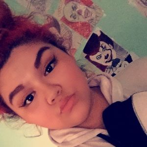 Meet your Posher, Rosalena